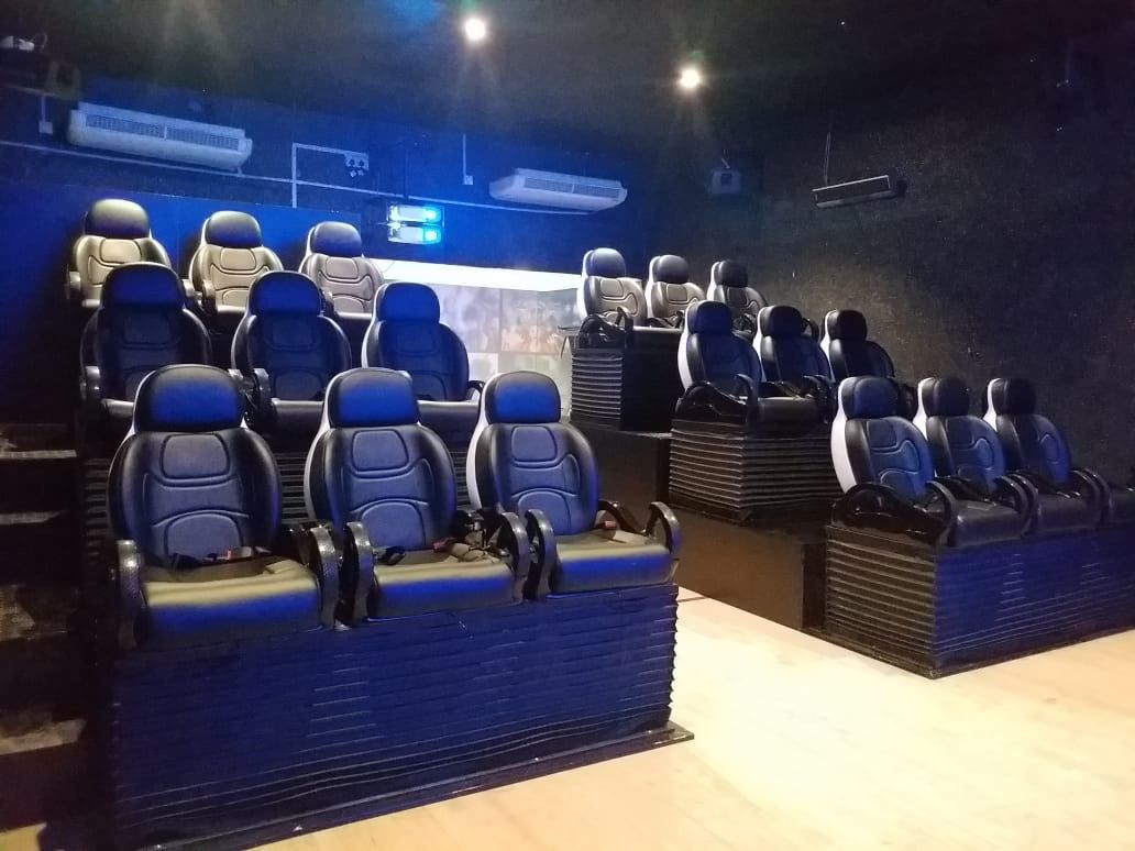 China Removable 9D 7D Movie Theater With Hydraulic , Electric Motion System factory